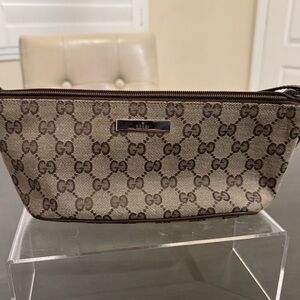 Basically Flawless Gucci Boat Pouchette